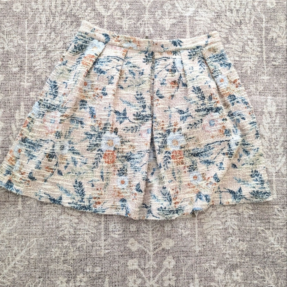Skies Are Blue Cream XS Skirt